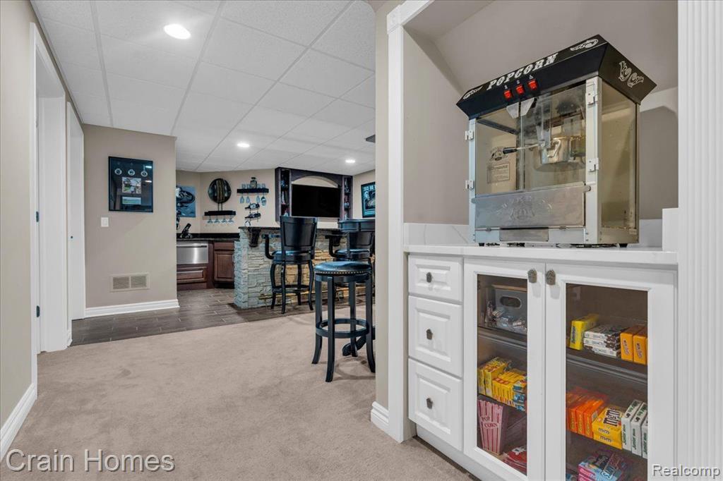 5808 KNOB HILL Circle, Clarkston, MI 48348 — Photo 26