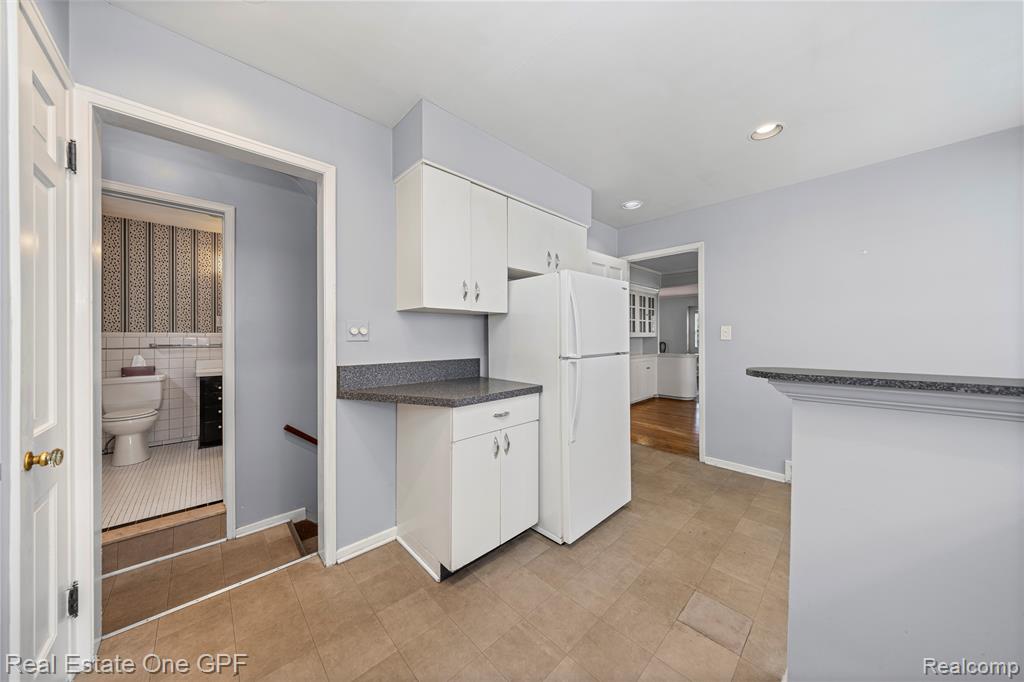 438 Colonial Court, Grosse Pointe Farms, MI 48236 — Photo 15