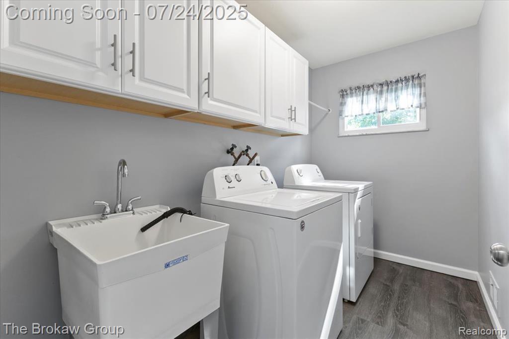 4436 Rosethorn Circle, Burton, MI 48509 — Photo 21