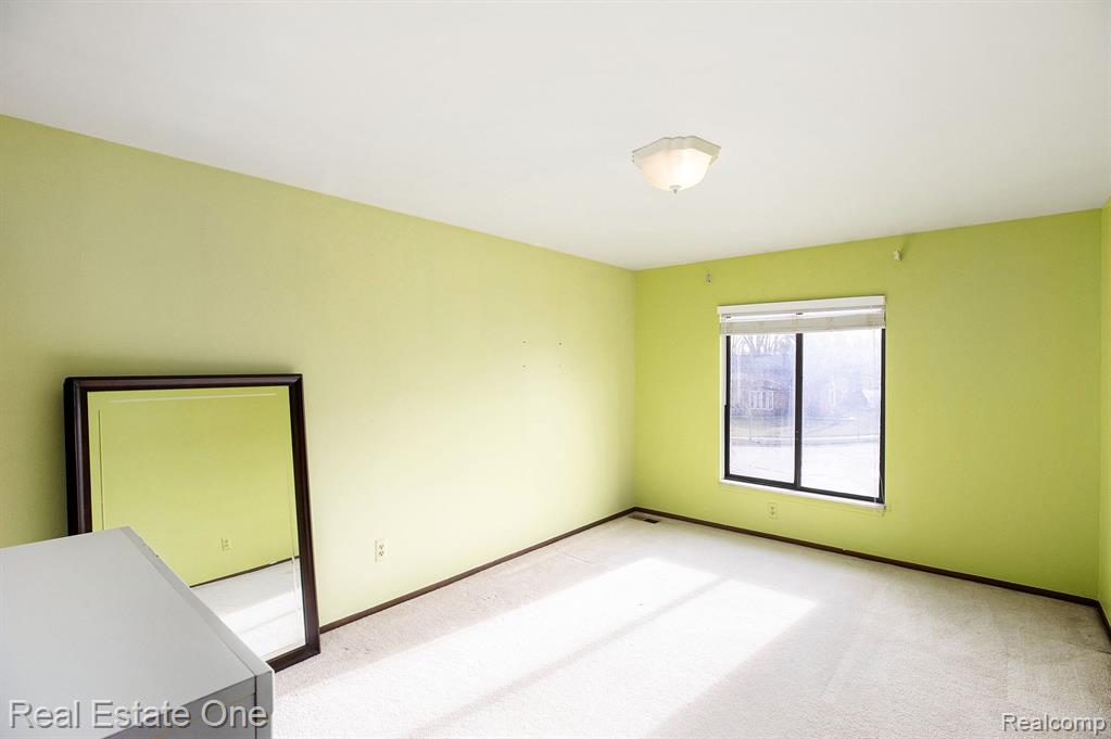 4423 Reilly Court, Troy, MI 48085 — Photo 18
