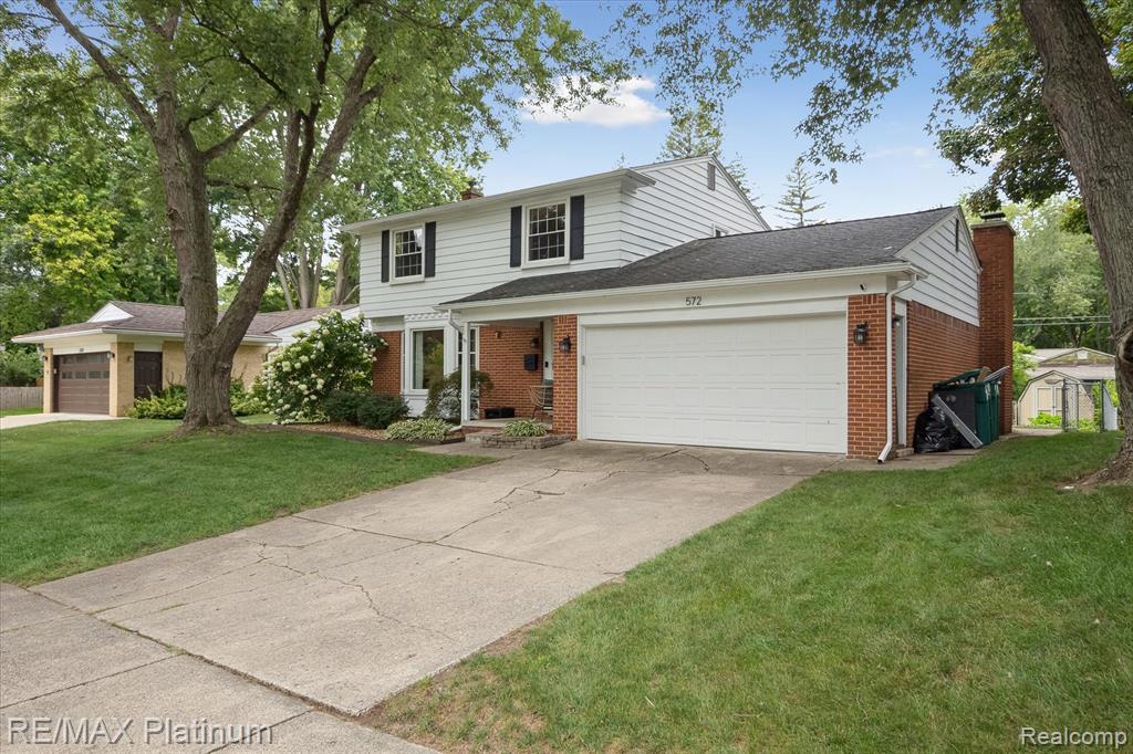 572 Old Creek Drive, Saline, MI 48176 — Photo 2