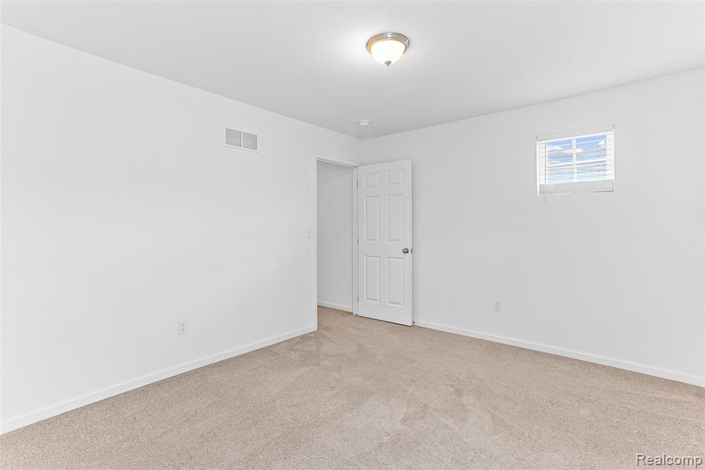 286 SPRINGVIEW Street, Ann Arbor, MI 48103 — Photo 35