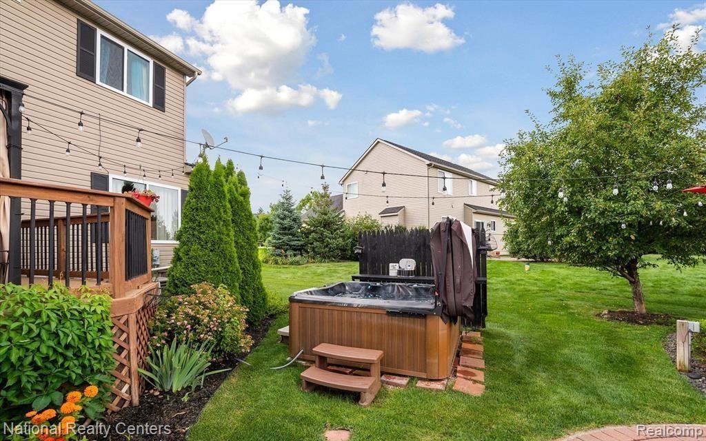 20983 OAK TREE Drive, South Lyon, MI 48178 — Photo 24
