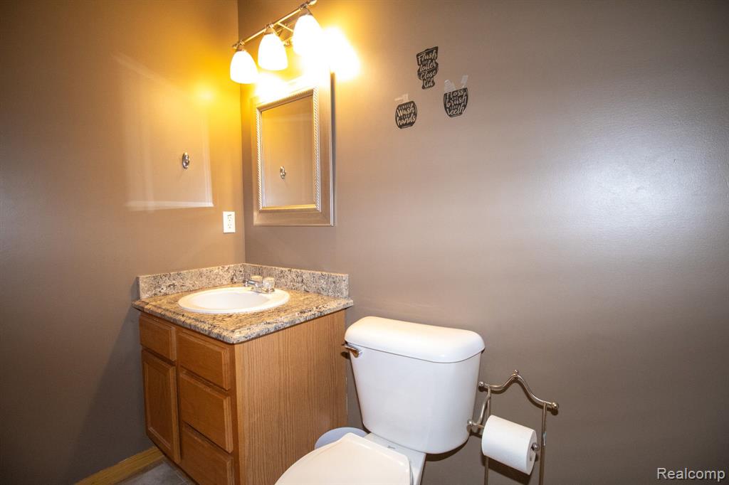 9602 Sawgrass Court, Unit #8, Belleville, MI 48111 — Photo 16