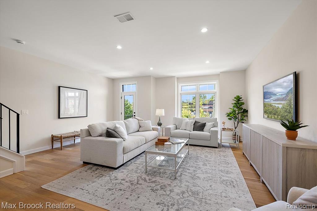 382 Notre Dame Street, Grosse Pointe, MI 48230 — Photo 17