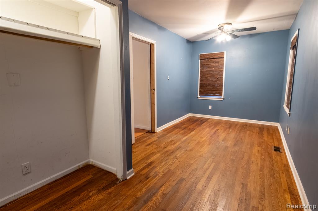 418 W Woodruff Avenue, Hazel Park, MI 48030 — Photo 8