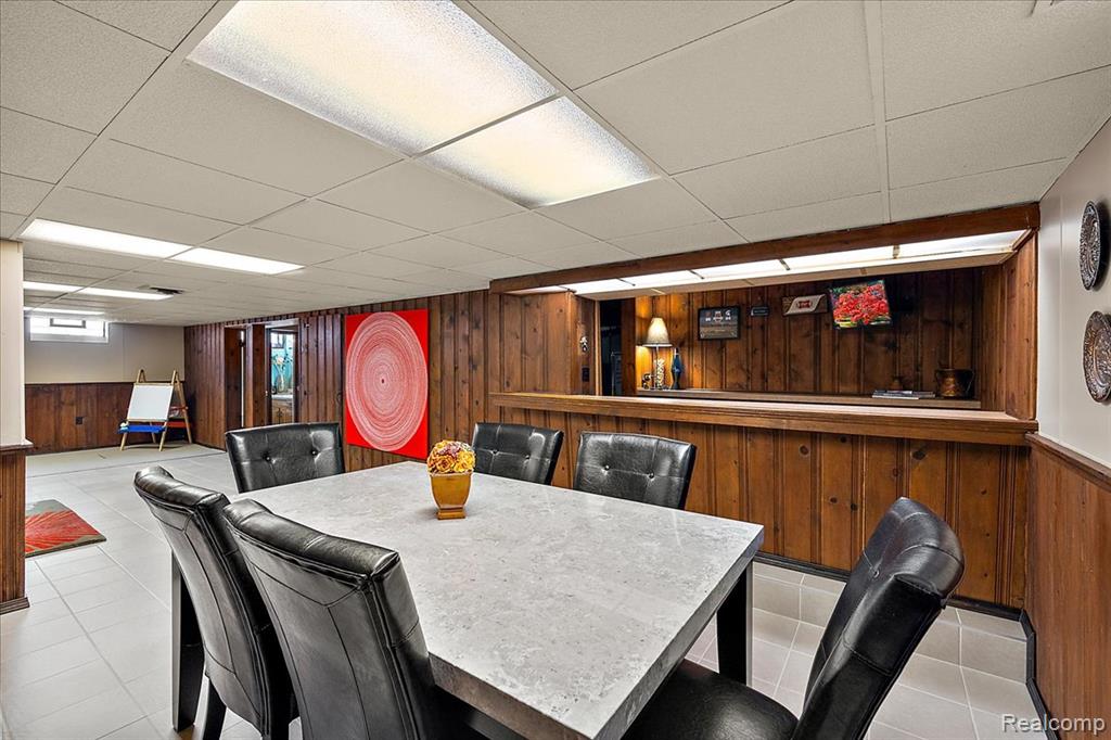436 W Sunnybrook Drive, Royal Oak, MI 48073 — Photo 39