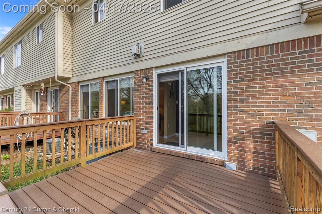 134 Legacy Park Circle, Dearborn Heights, MI 48127 — Photo 38