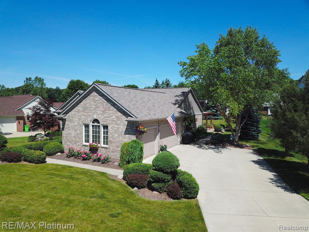 8927 Giovanni Ct, Howell, MI 48855 — Photo 47