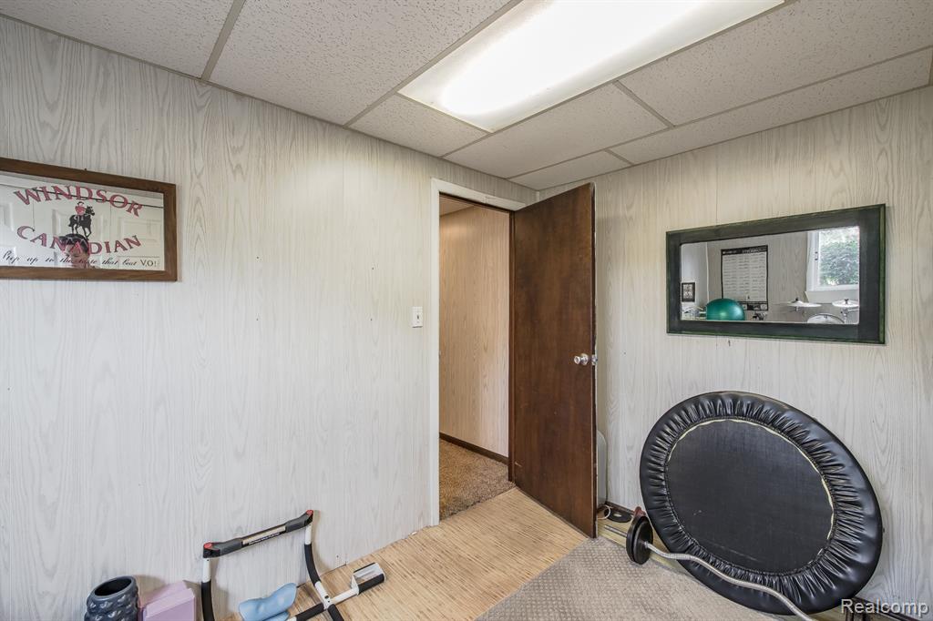 8726 Sandy Crest Drive, White Lake, MI — Photo 35