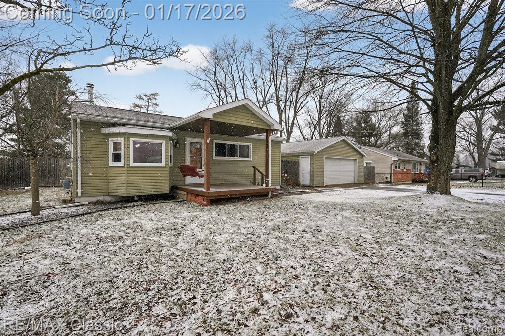 7346 S Shaker Drive, Waterford, MI 48327 — Photo 35