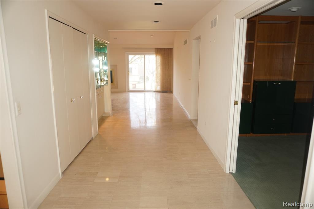 5129 Woodlands Lane, Bloomfield Hills, MI 48302 — Photo 3