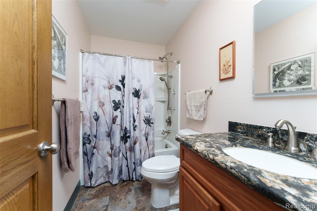 7701 Hidden Circle Drive, Byron, MI 48418 — Photo 13