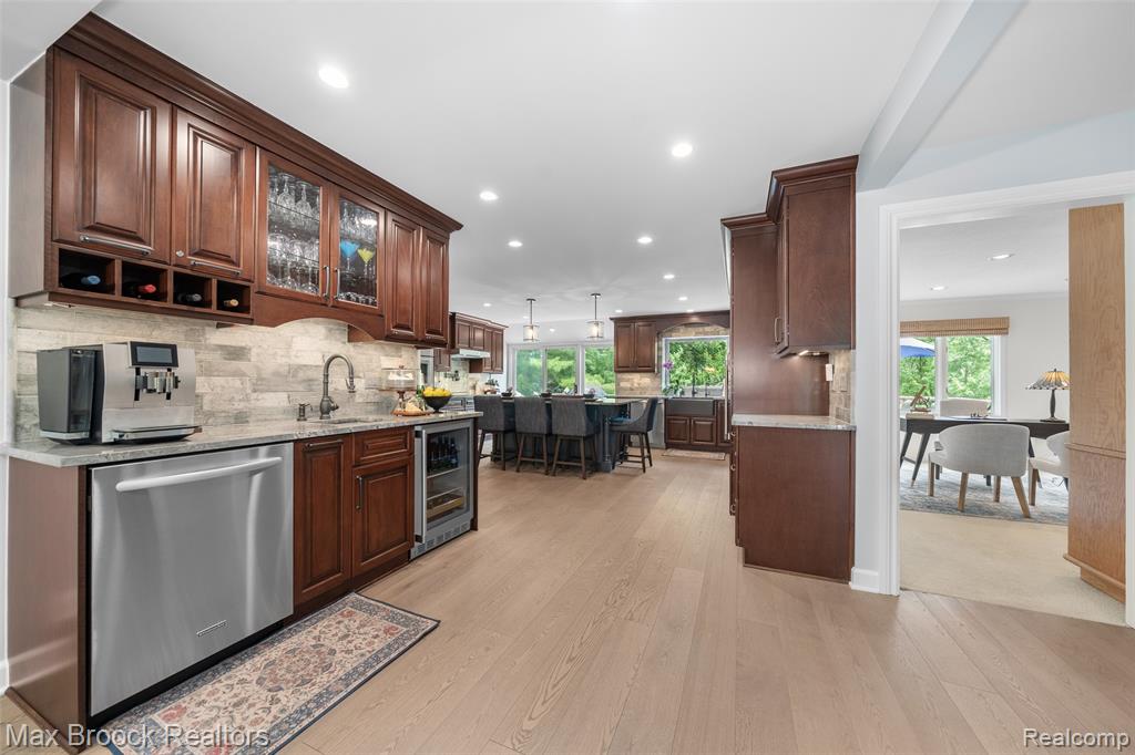 4695 Maura Lane, West Bloomfield, MI 48323 — Photo 20