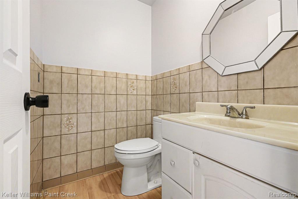 47064 Sarnus Drive, Macomb, MI 48044 — Photo 23