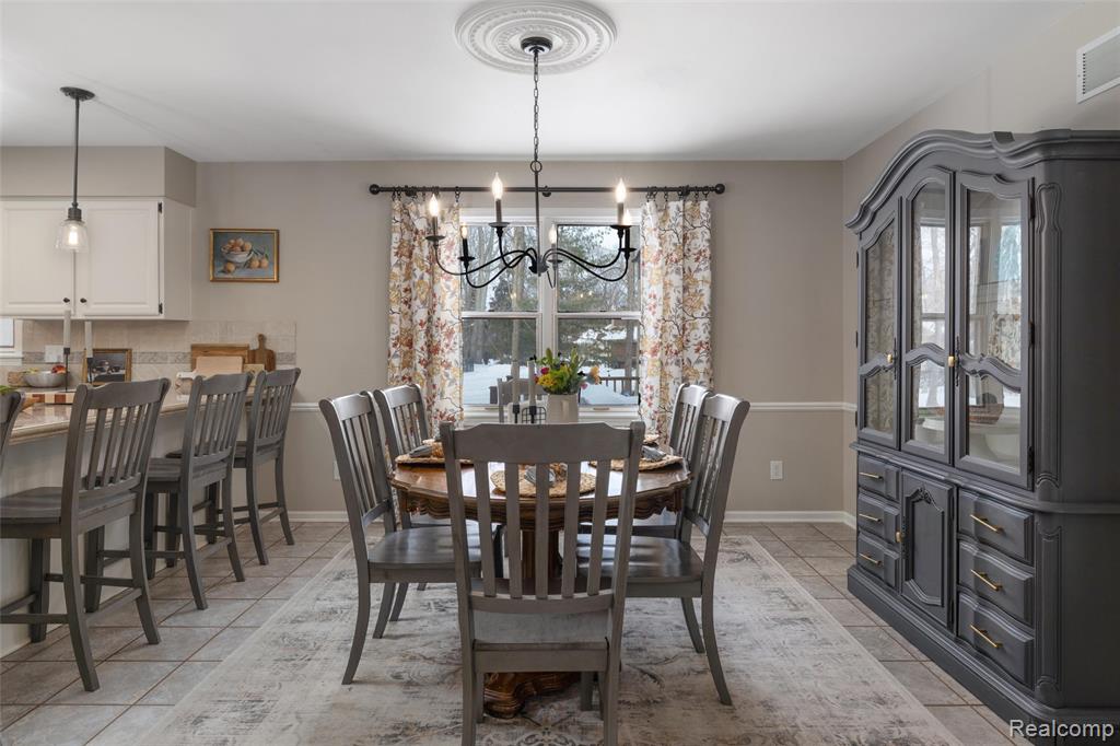 8374 Lasalle Court, Grosse Ile, MI 48138 — Photo 14