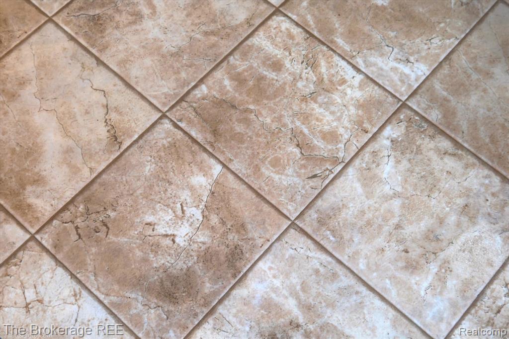 10047 Fox Run Drive, Davison, MI 48423 — Photo 30