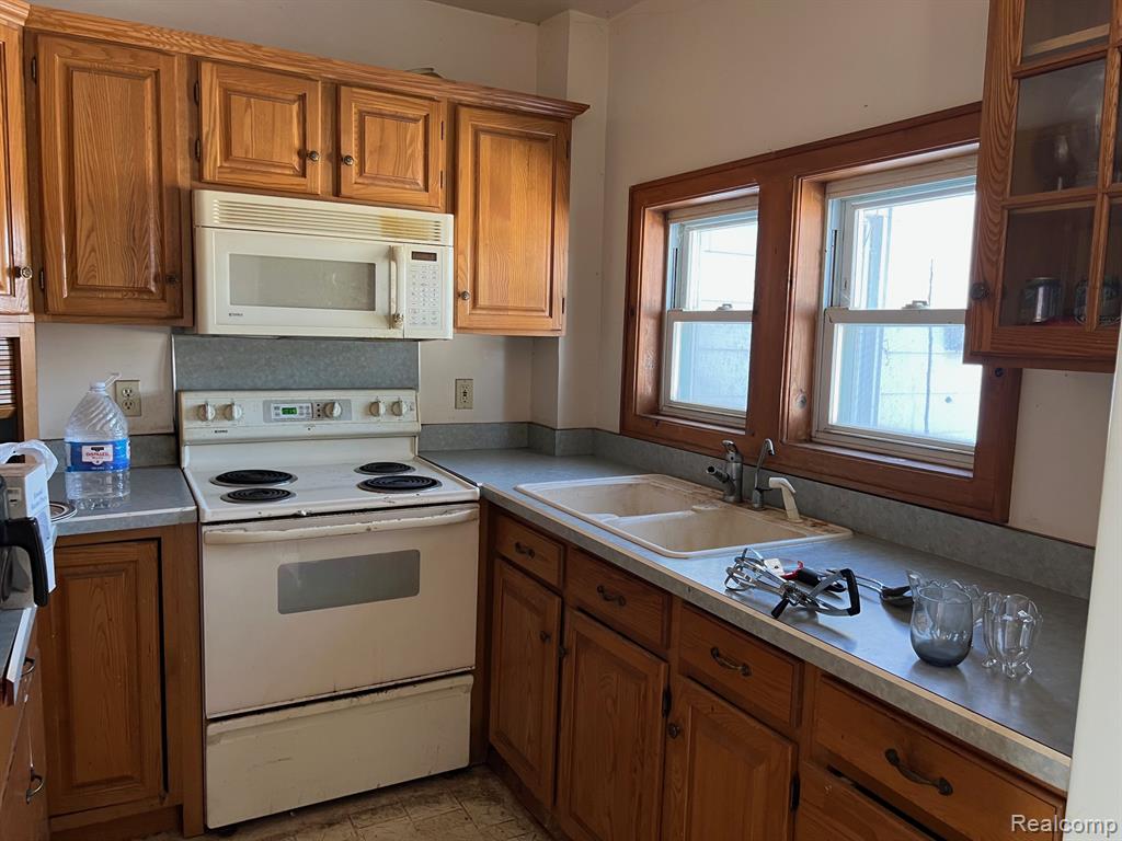 4896 Stanley Road, Columbiaville, MI 48421 — Photo 5