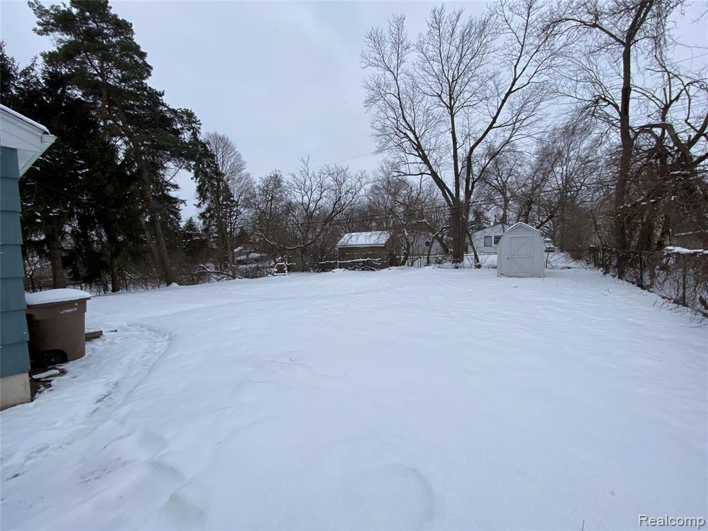 417 Cameron Avenue, Pontiac, MI 48342 — Photo 3