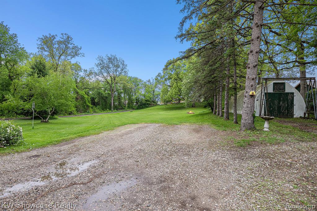 730 Fairview, White Lake, MI 48383 — Photo 26