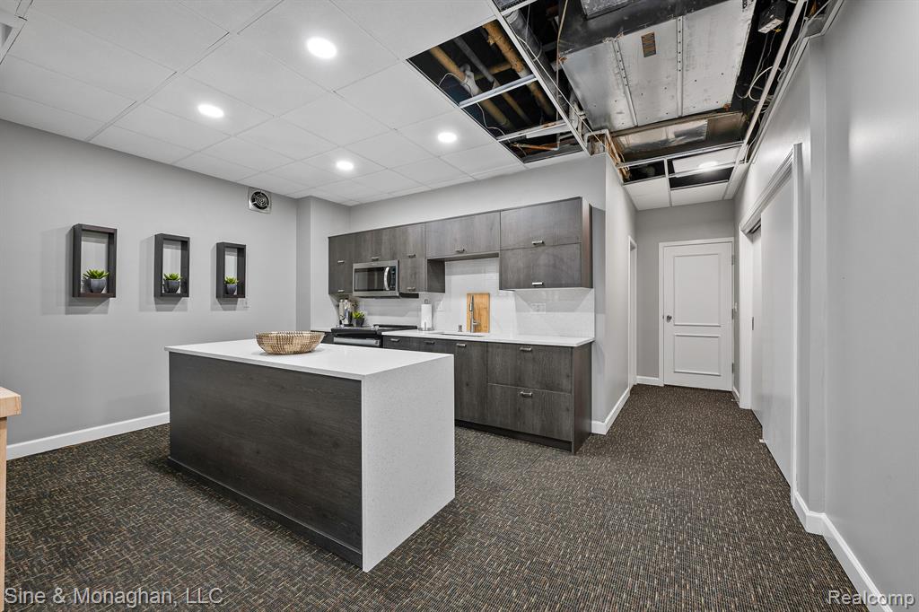 600 W BROWN Street, 102, Birmingham, MI 48009 — Photo 36