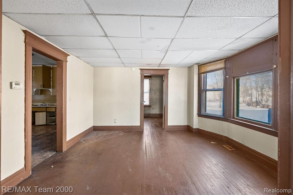 2187 HARDING Street, Detroit, MI 48214 — Photo 8