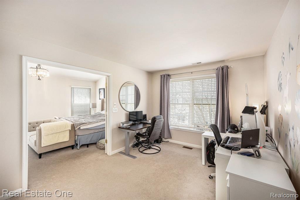 49991 BLACKBERRY Trail, Novi, MI — Photo 17