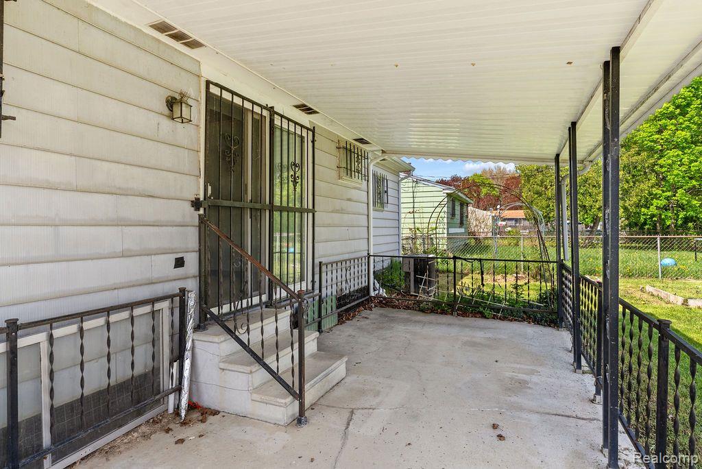 6626 ELMRIDGE Drive, Flint, MI 48505 — Photo 7