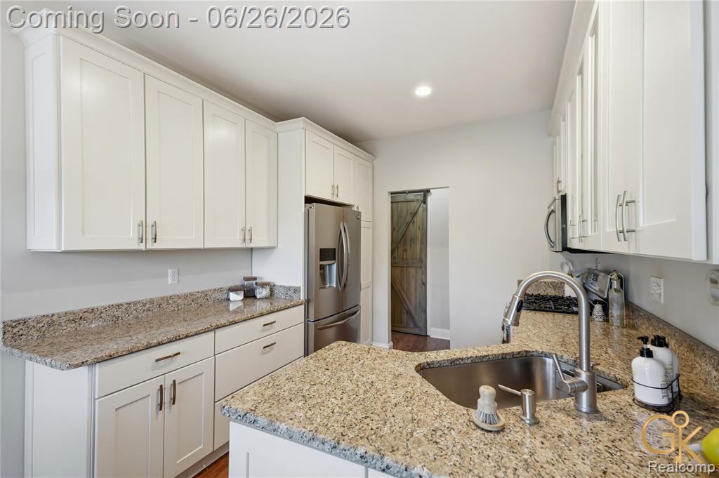 49613 Draper Circle, Plymouth, MI 48170 — Photo 15