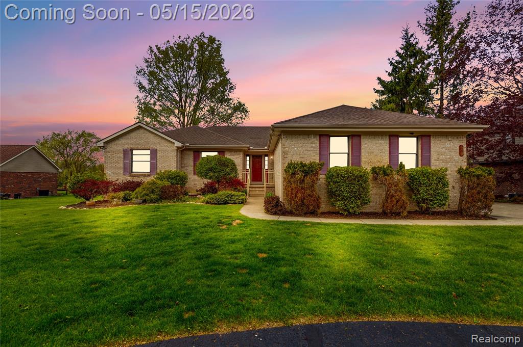 450 W Drahner Road, Oxford, MI 48371