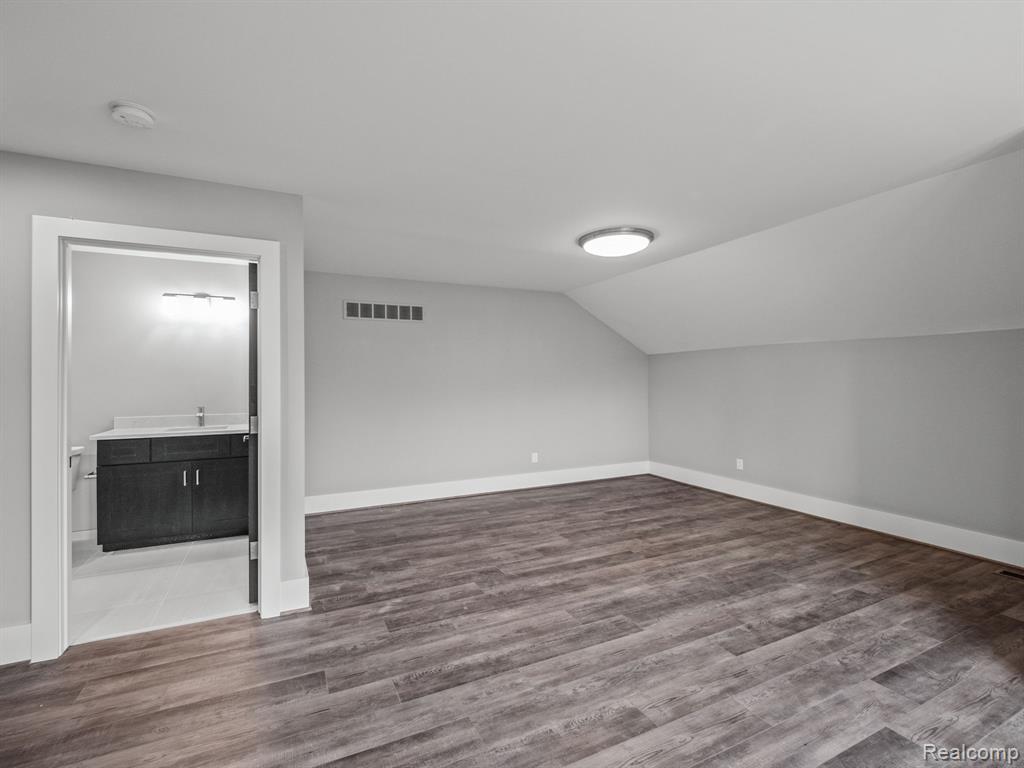 2706 Heights View Court, Rochester, MI 48306 — Photo 28