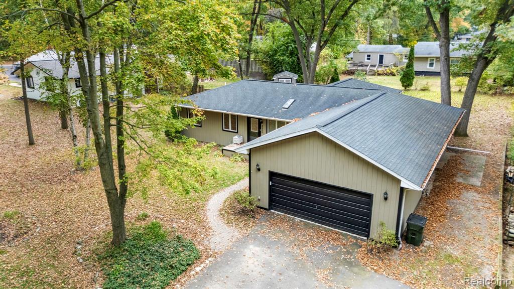 4535 Central Avenue, Clarkston, MI — Photo 46