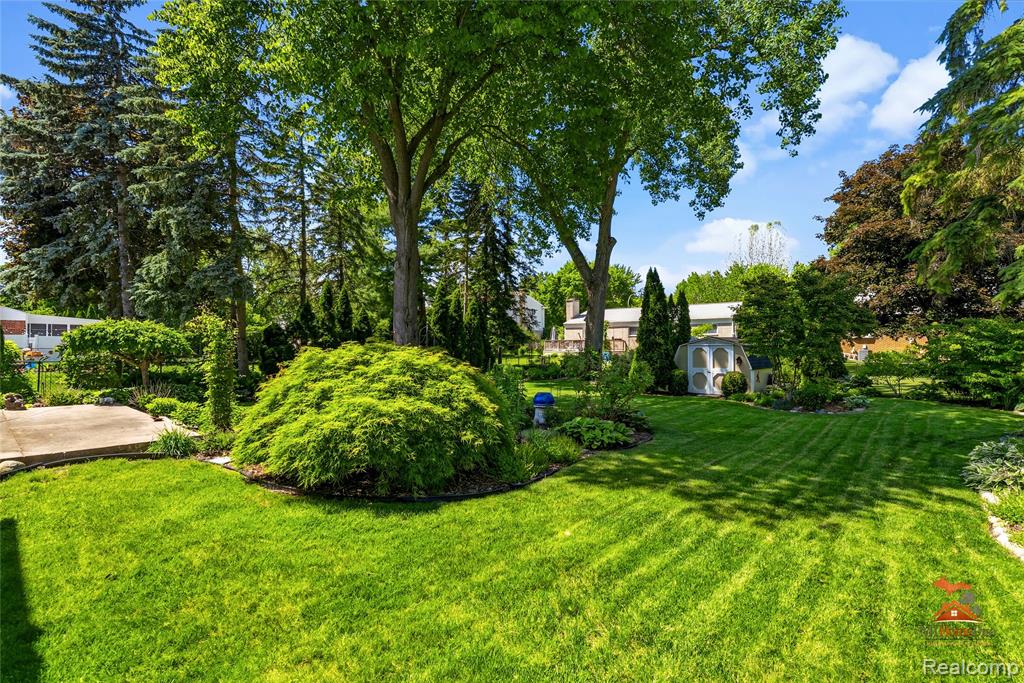 495 Springbrook Crescent, Saline, MI 48176 — Photo 35