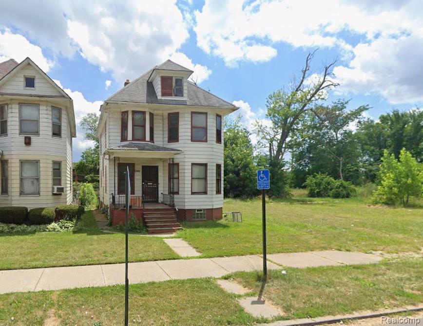 600 Harmon Street, Detroit, MI 48202 — front exterior