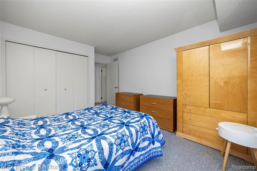 7400 Tall Timbers, West Bloomfield, MI — Photo 17