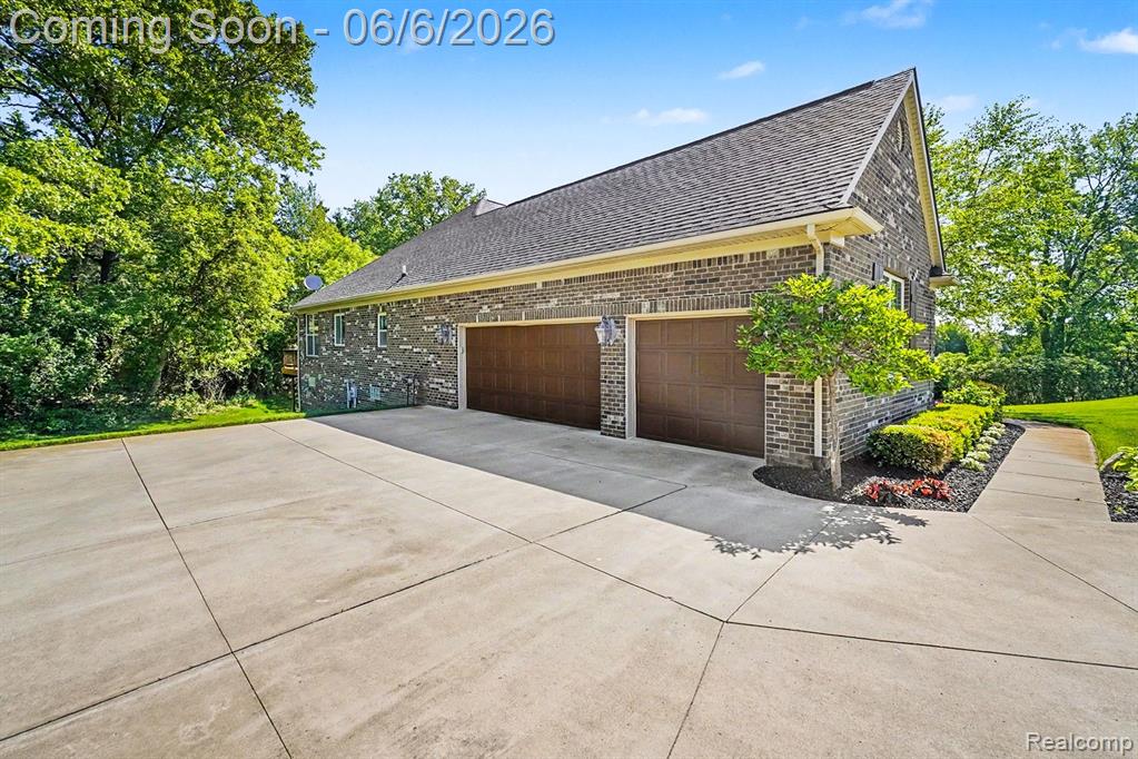 788 Fish Lake Court, Oxford, MI 48371 — Photo 57