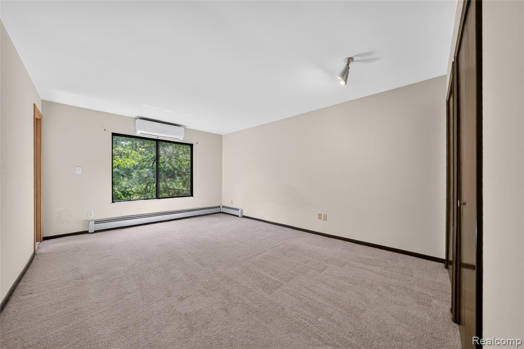 4565 Brookside Road, Fenton, MI 48430 — Photo 29
