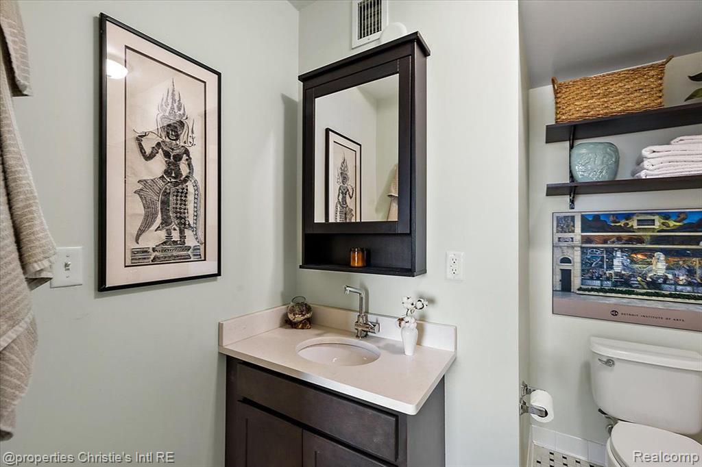 15 E KIRBY Street, 825, Detroit, MI 48202 — Photo 48