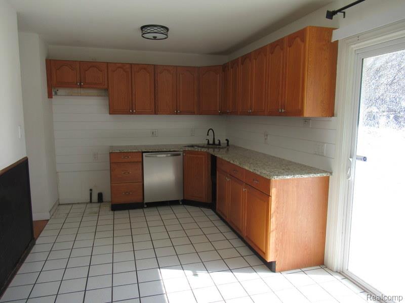 10 3rd Street, Mount Clemens, MI 48043 — Photo 5