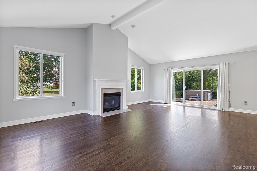 4360 Carriage Hill Court, Oakland, MI 48306 — Photo 12