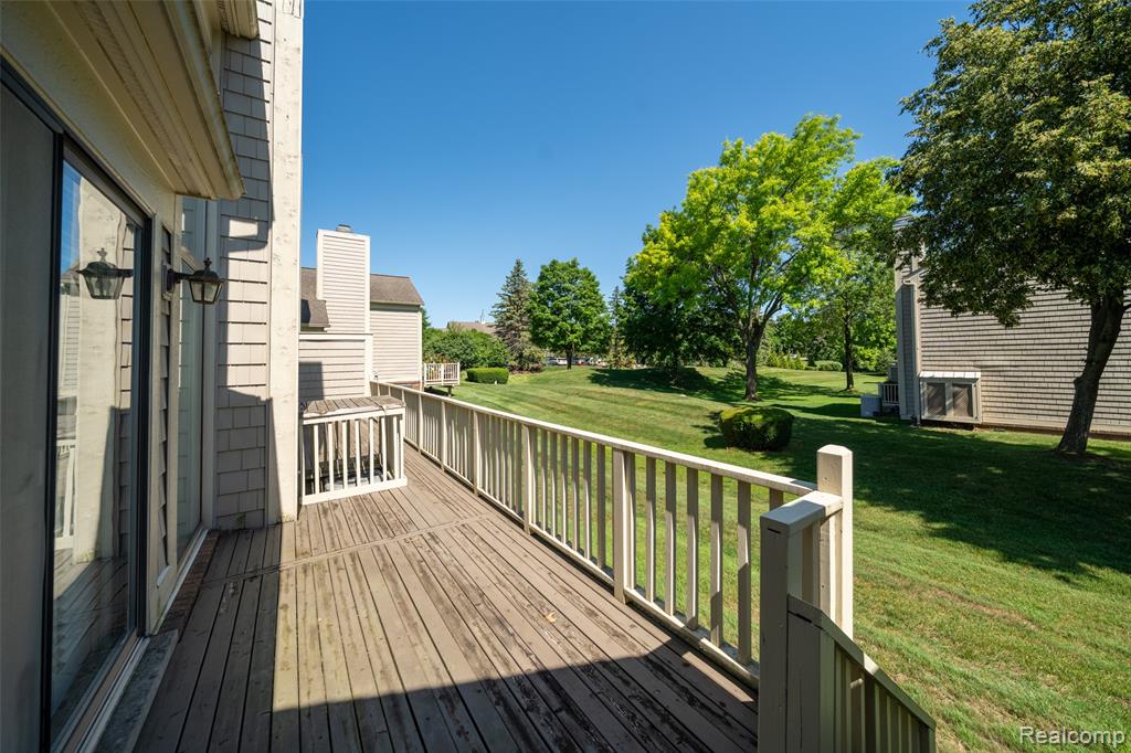 881 Tartan Trail, Bloomfield Hills, MI 48304 — Photo 31