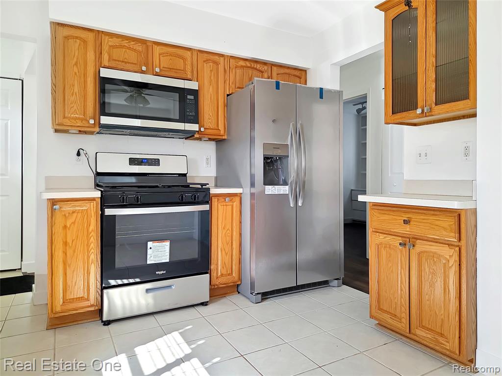 8241 Clippert Street, Taylor, MI — Photo 5