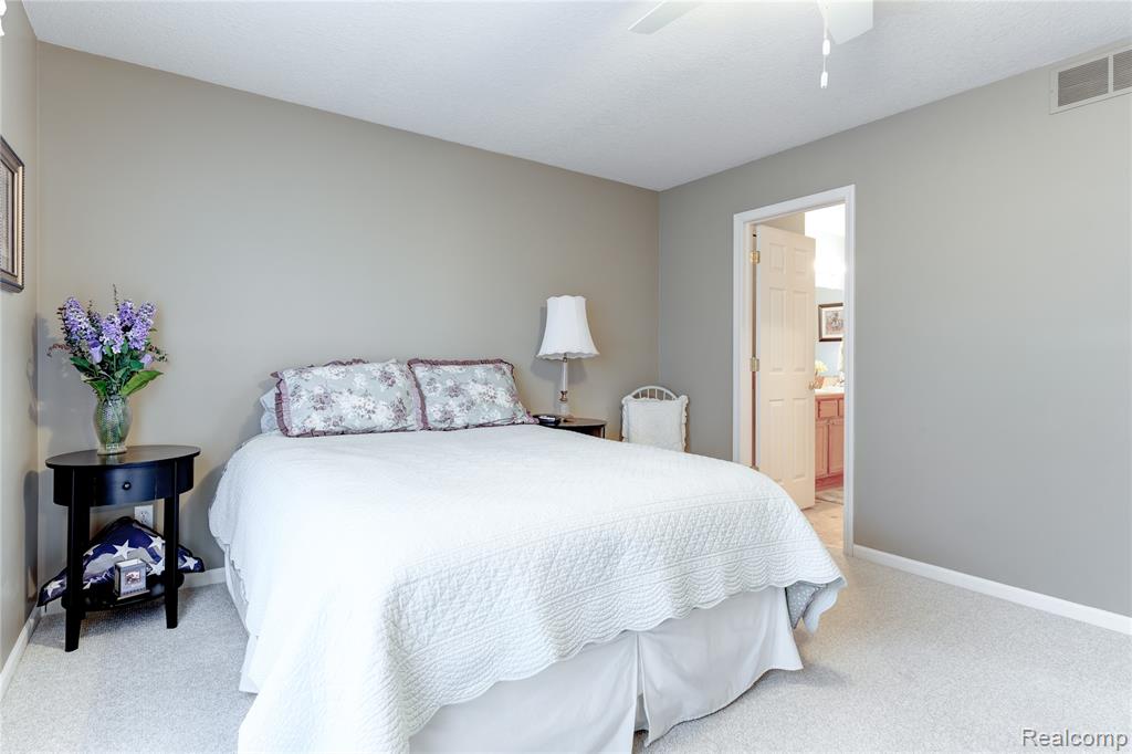 11126 Strathmore Court, Grand Blanc, MI 48439 — Photo 22
