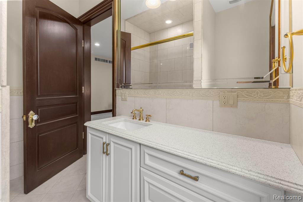 18585 Sheldon Road, Northville, MI 48168 — Photo 55