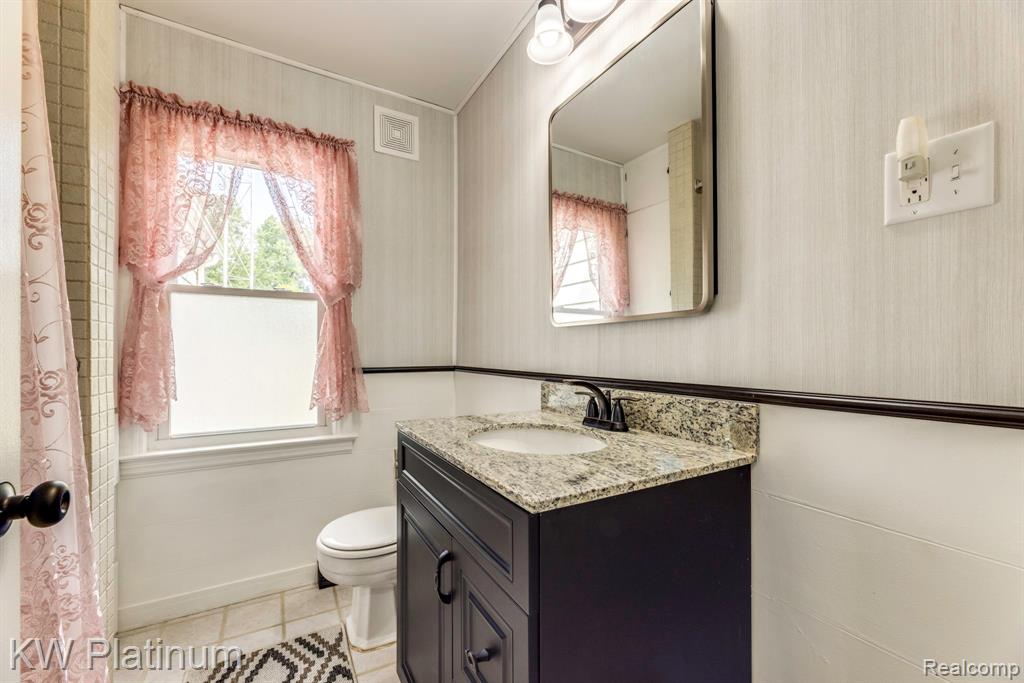 5930 Gratiot Avenue, St. Clair, MI 48079 — Photo 20