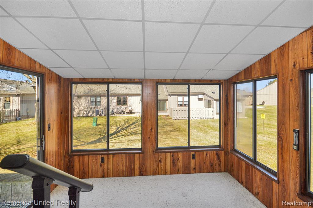 12113 Lexington Drive, South Lyon, MI 48178 — Photo 9