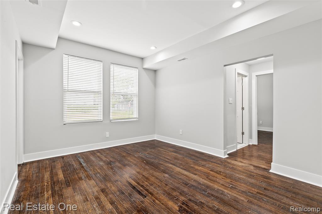 2282 Belvidere Street, Detroit, MI 48214 — Photo 4