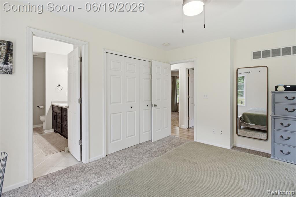 5739 Suntar Valley Drive, Fowlerville, MI 48836 — Photo 10