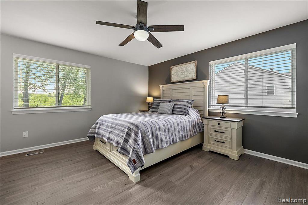 457 Cove View Drive, Waterford, MI 48327 — Photo 18