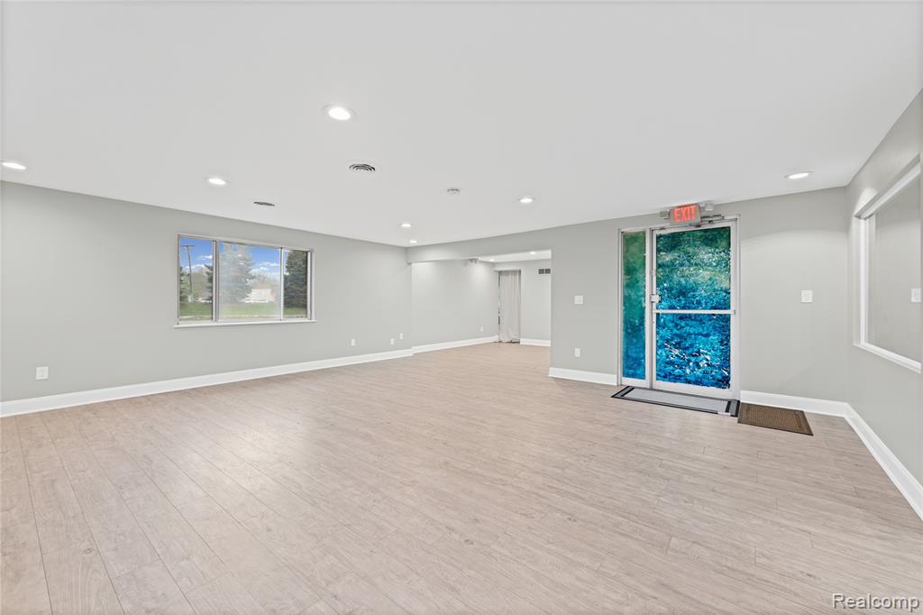 3236 Rochester Road, Troy, MI 48083 — Photo 2